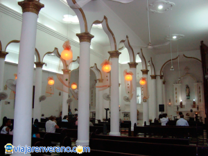Interior Iglesia de Aracataca.